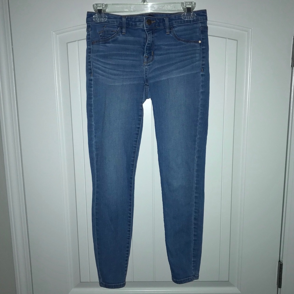 Super Skinny Jegging Short Mid-Rise Blue Jeans